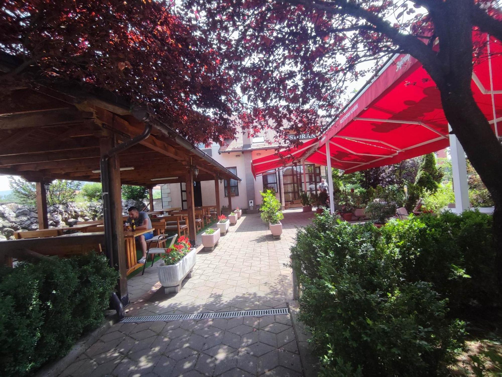 Bed and Breakfast Pansion Kamin Lukavica Экстерьер фото