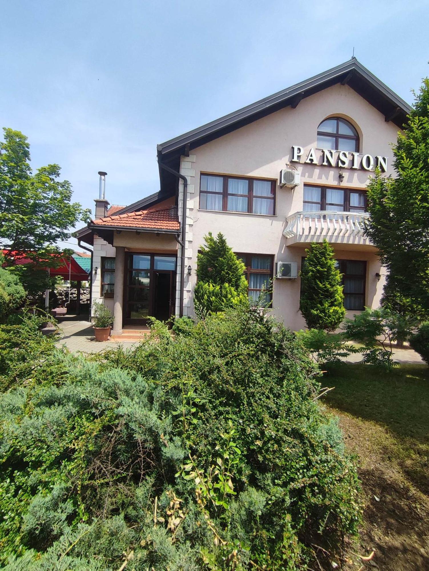 Bed and Breakfast Pansion Kamin Lukavica Экстерьер фото