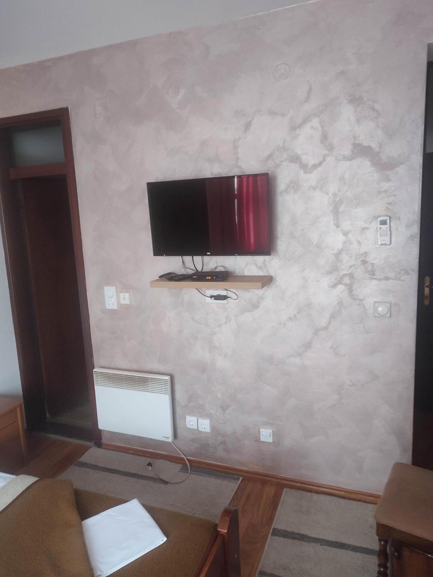 Bed and Breakfast Pansion Kamin Lukavica Экстерьер фото